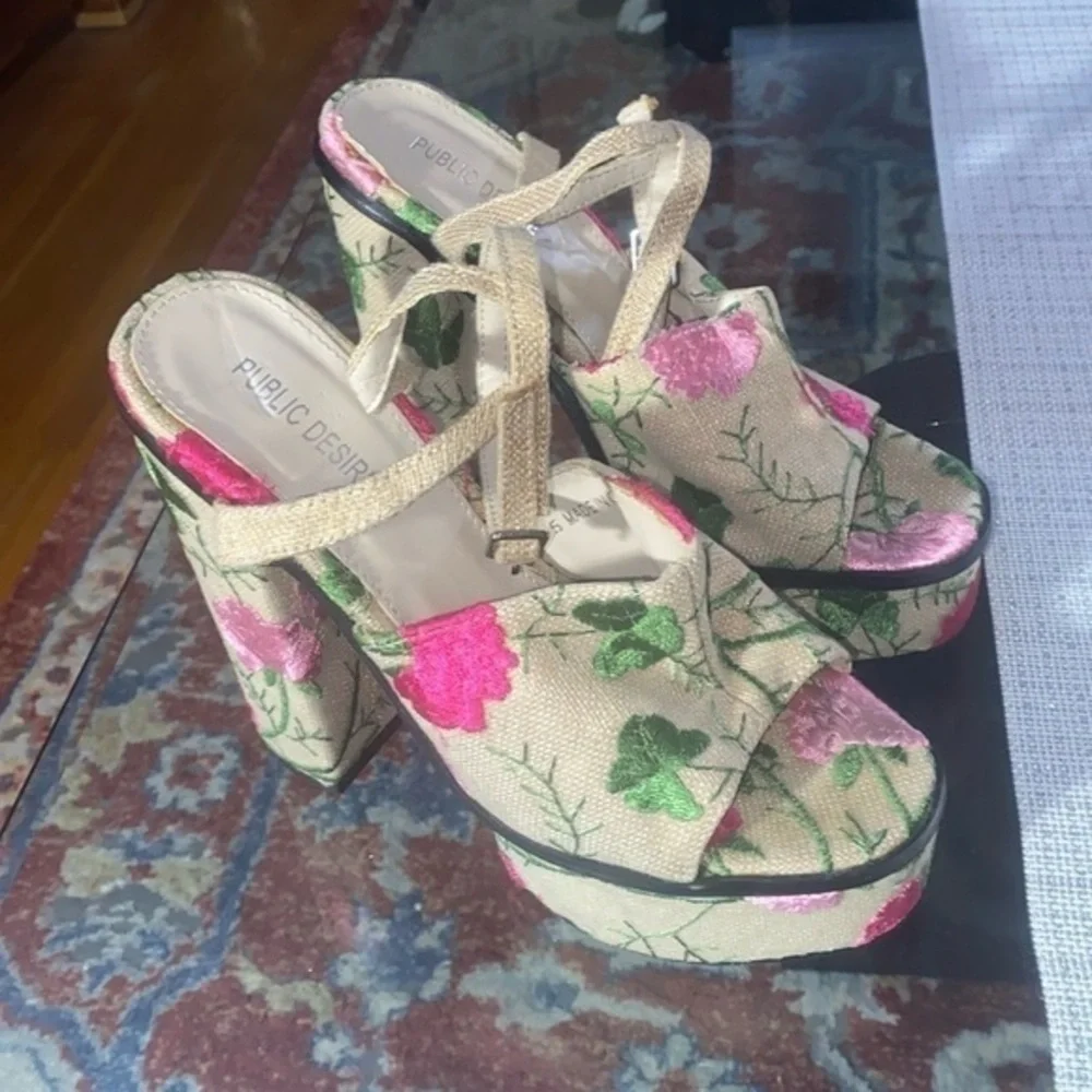 🌺🌸🌹💐Beautiful PUBLIC DESIRE , platforms